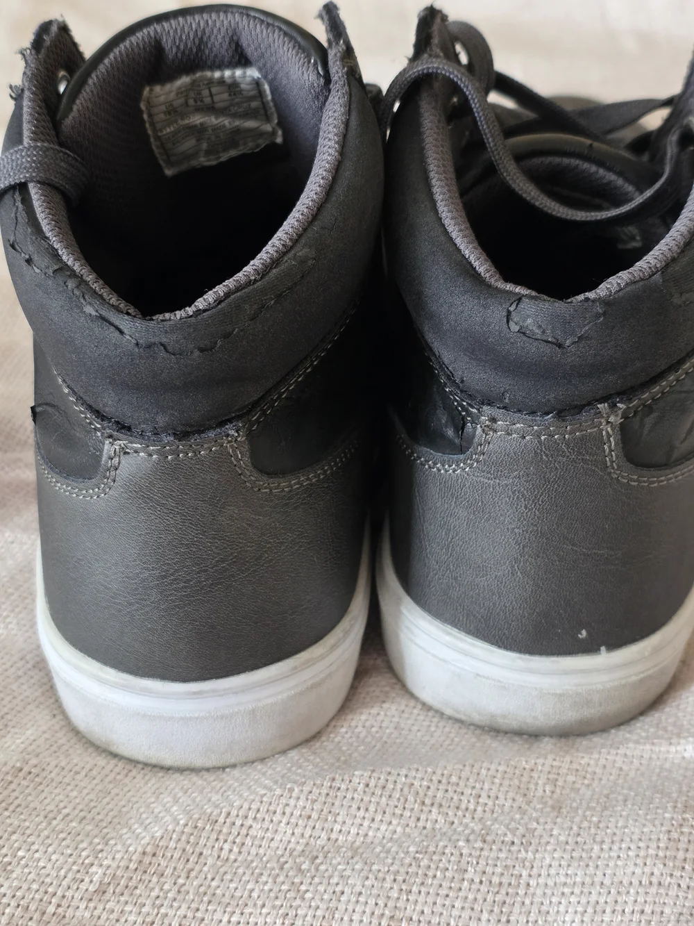 Perry Ellis Men's Black Dark Gray High-Top Sneakers Size 10.5 Preppy Casual Work